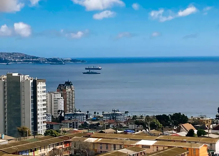 Centrico Departamento En Vina Del Mar Con Una Ubicacion Y Vistas Encantadoras