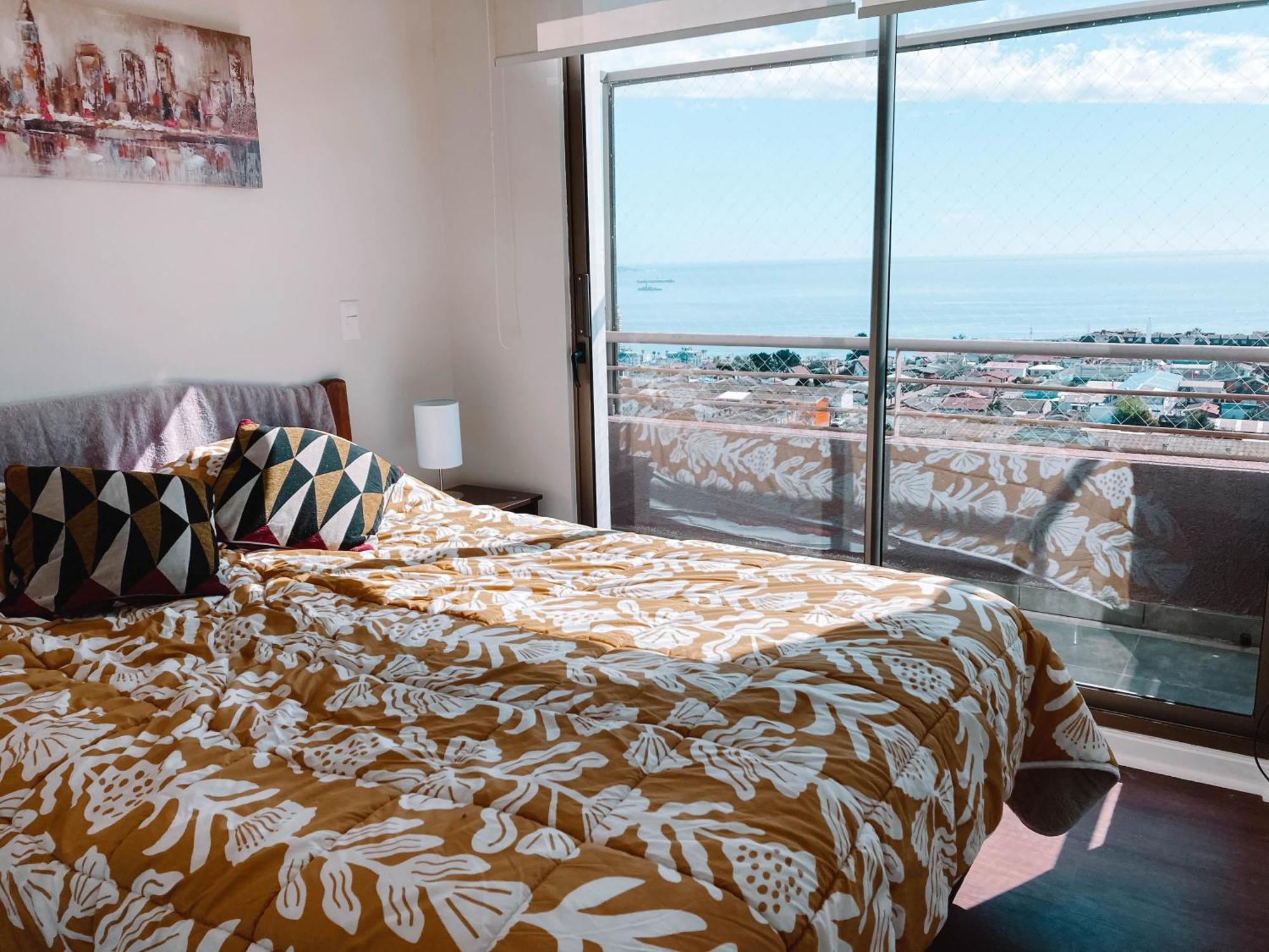 Centrico Departamento En Con Ubicacion Y Vistas Encantadoras Apartamento Vina del Mar